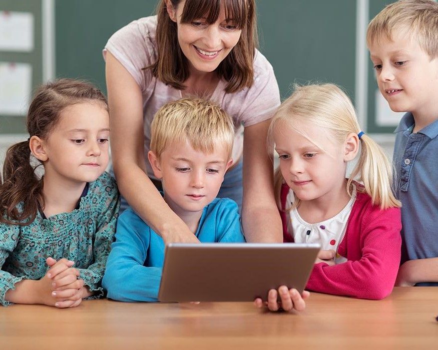 TECNOLOGÍA INSPIRACIÓN PARA LA EDUCACIÓN INICIAL LOS RINCONES DE