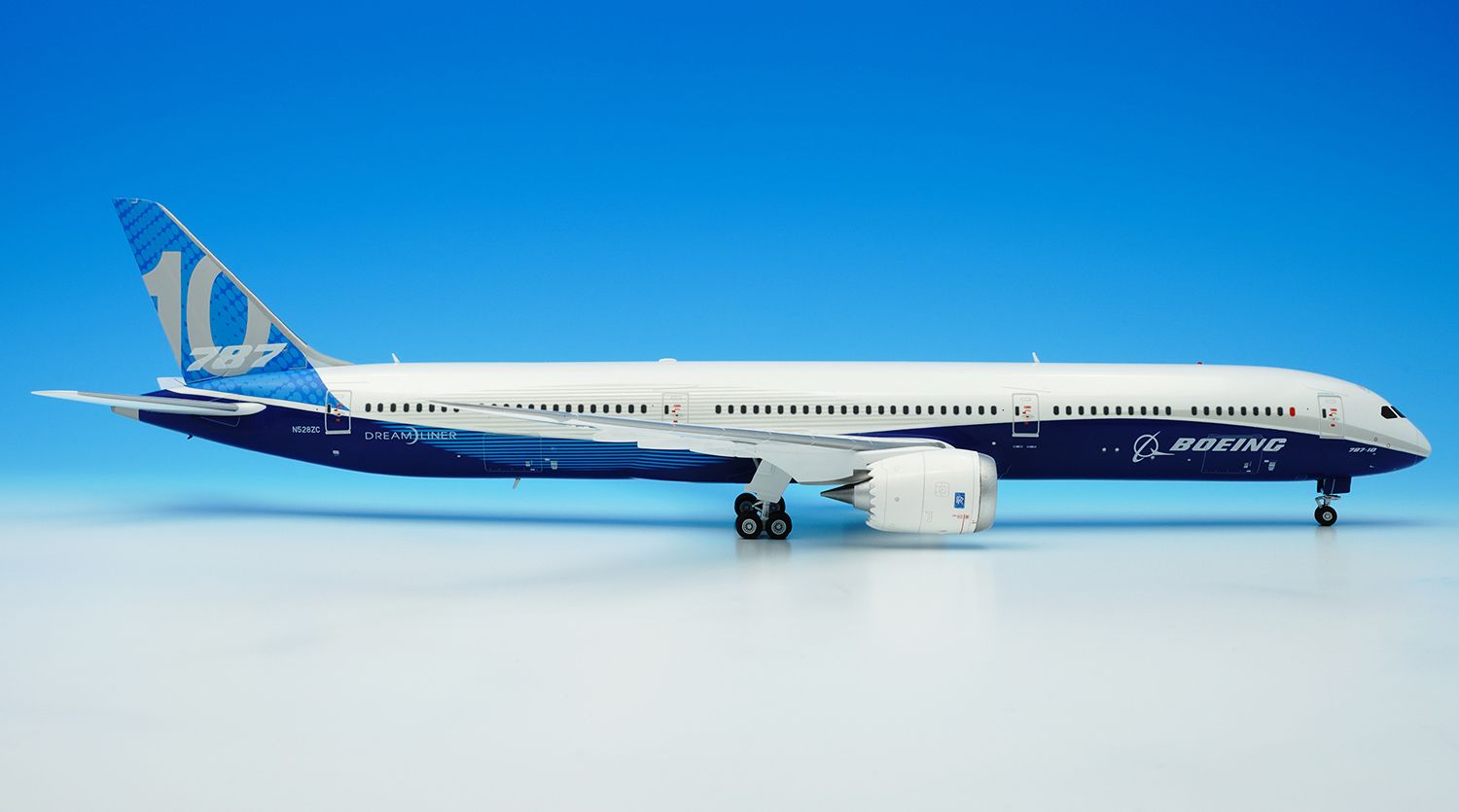 SQ Wings B787-10 Dreamliner, House Color, L2040 - DA.C