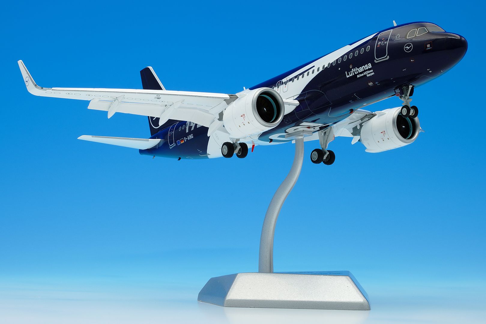 SQ Airbus A320 Lufthansa D-AING 100th Year L2345FD - DA.C