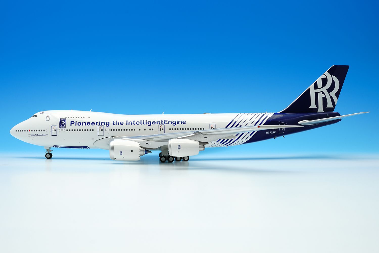 Inflight200 B747-200 N787RR Rolls-Royce IF742RR787 - DA.C