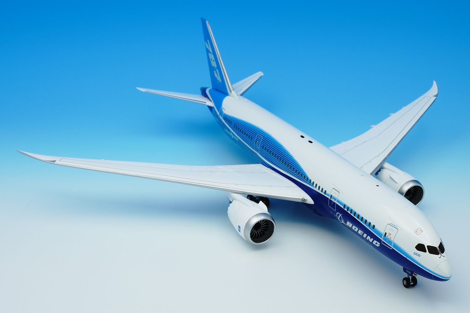 Phoenix 787 N787BA 1:200 Amazon.co.jp: BOEING N787BA DREAM LINER