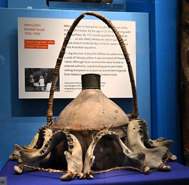 Gourd, decorated with human mandibles, Papua New Guinea, early 20th century