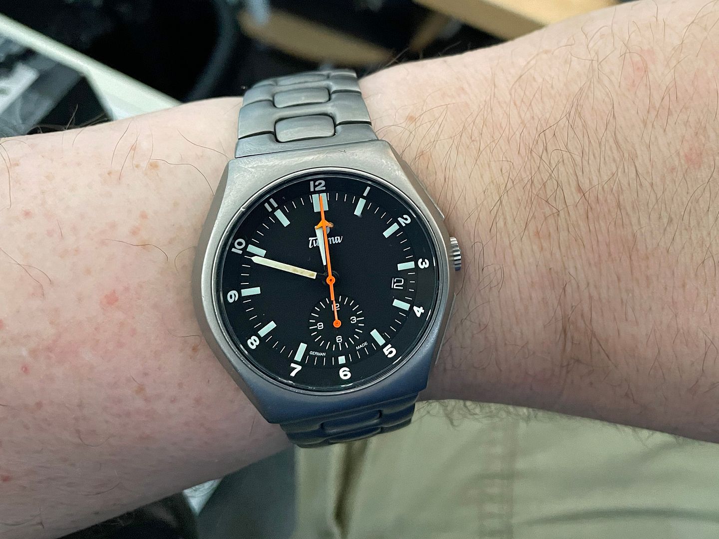 Feu de vos montres d'aviateur, ou inspirées du monde aéronautique - Page 10 8888bc92-75dc-455b-a5bb-4934d234d46d