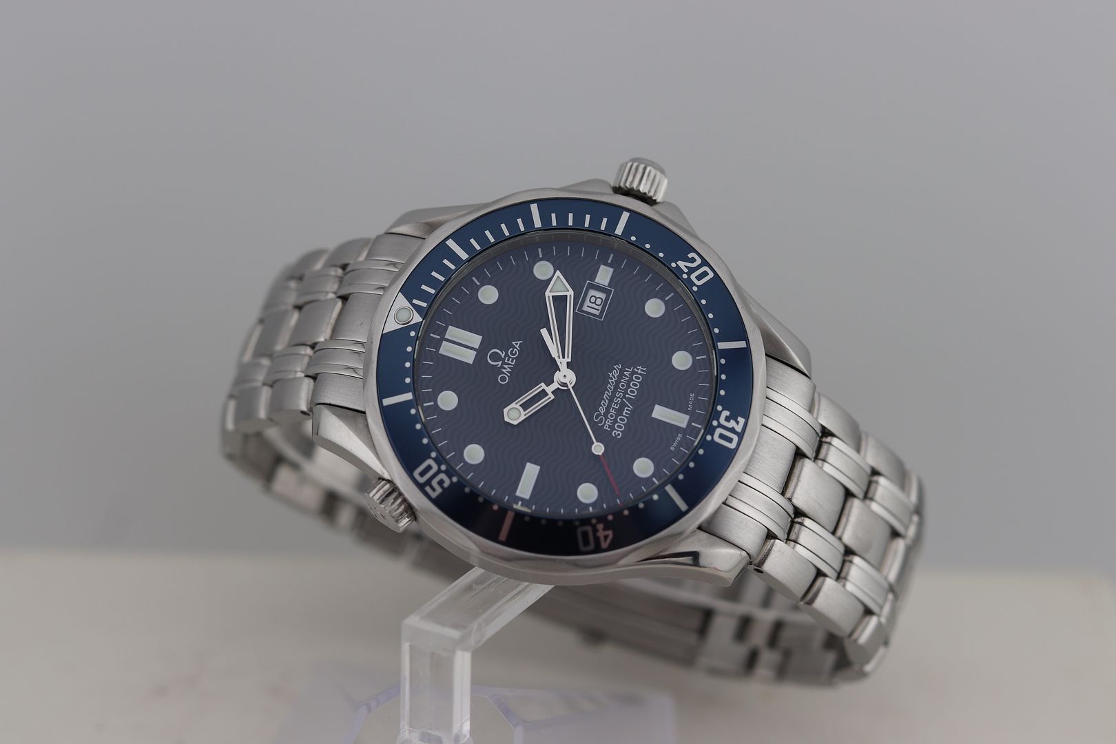 Omega Seamaster Pro 300M Quartz SMP 2541.80 Blue Wave Dial OG Die Another Day Bond 007 Full Size 41mm  #3443