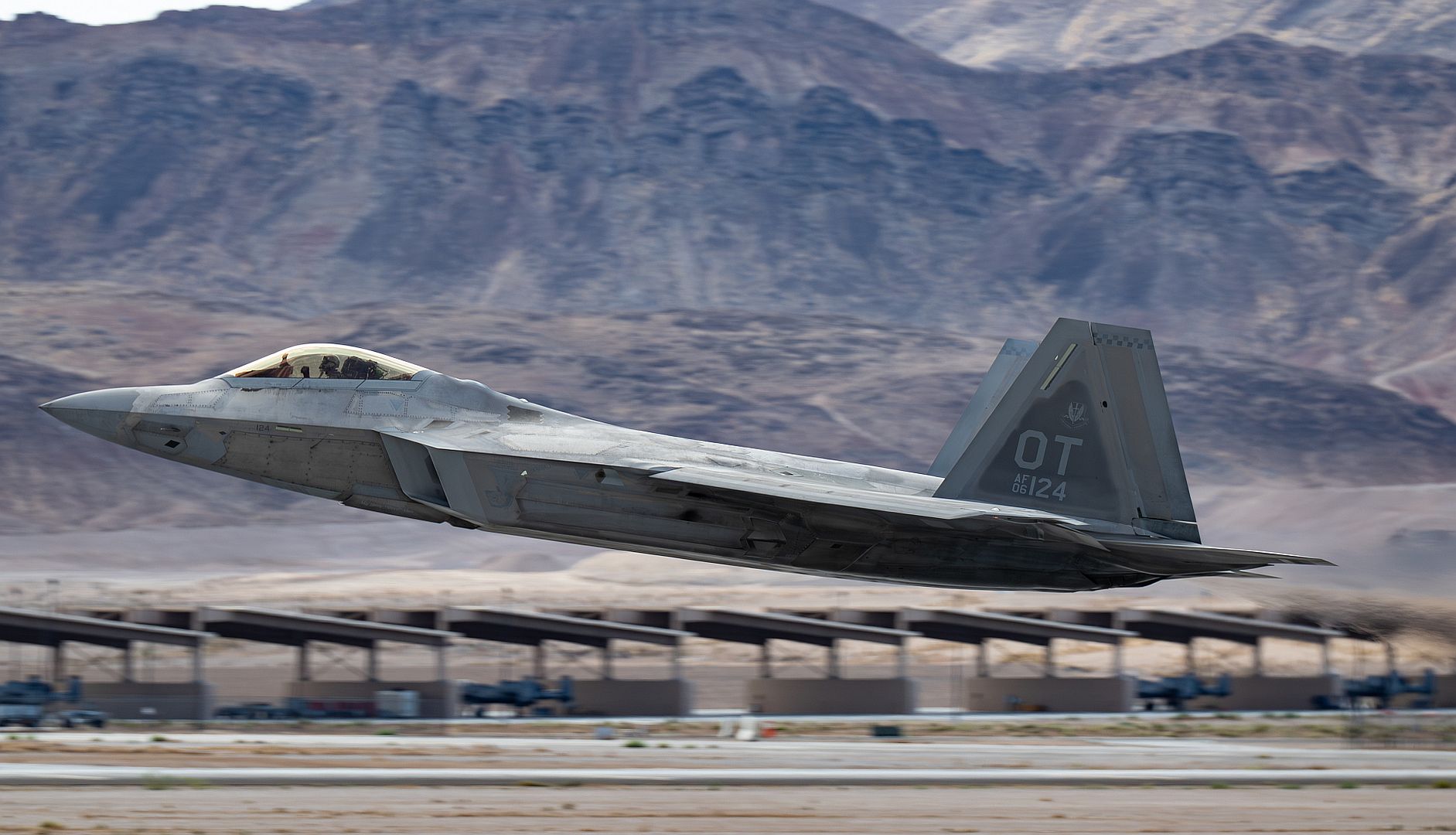 2798d6d5c98a 2798d6d5c98a