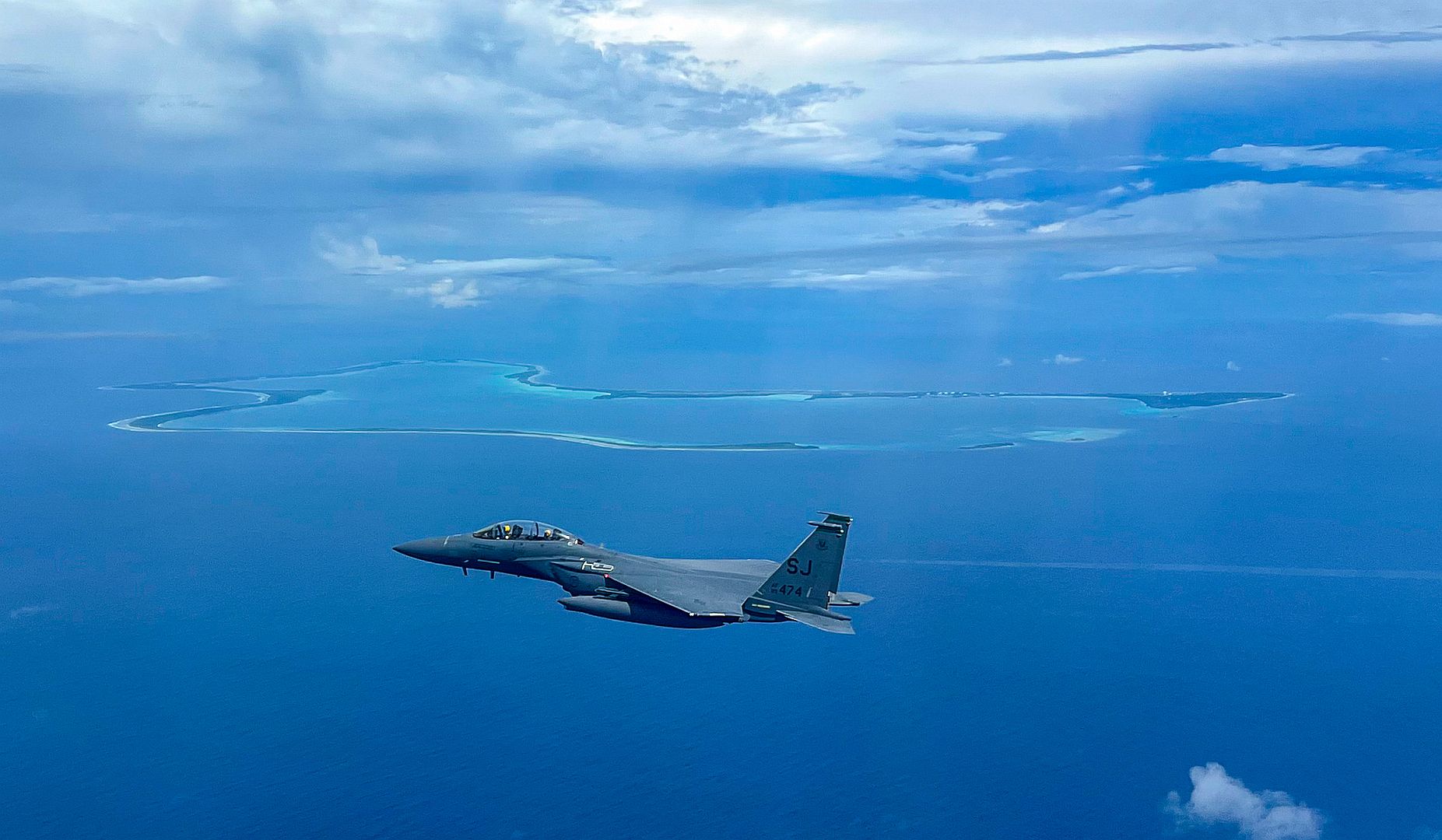 086d02bcb7ae 086d02bcb7ae