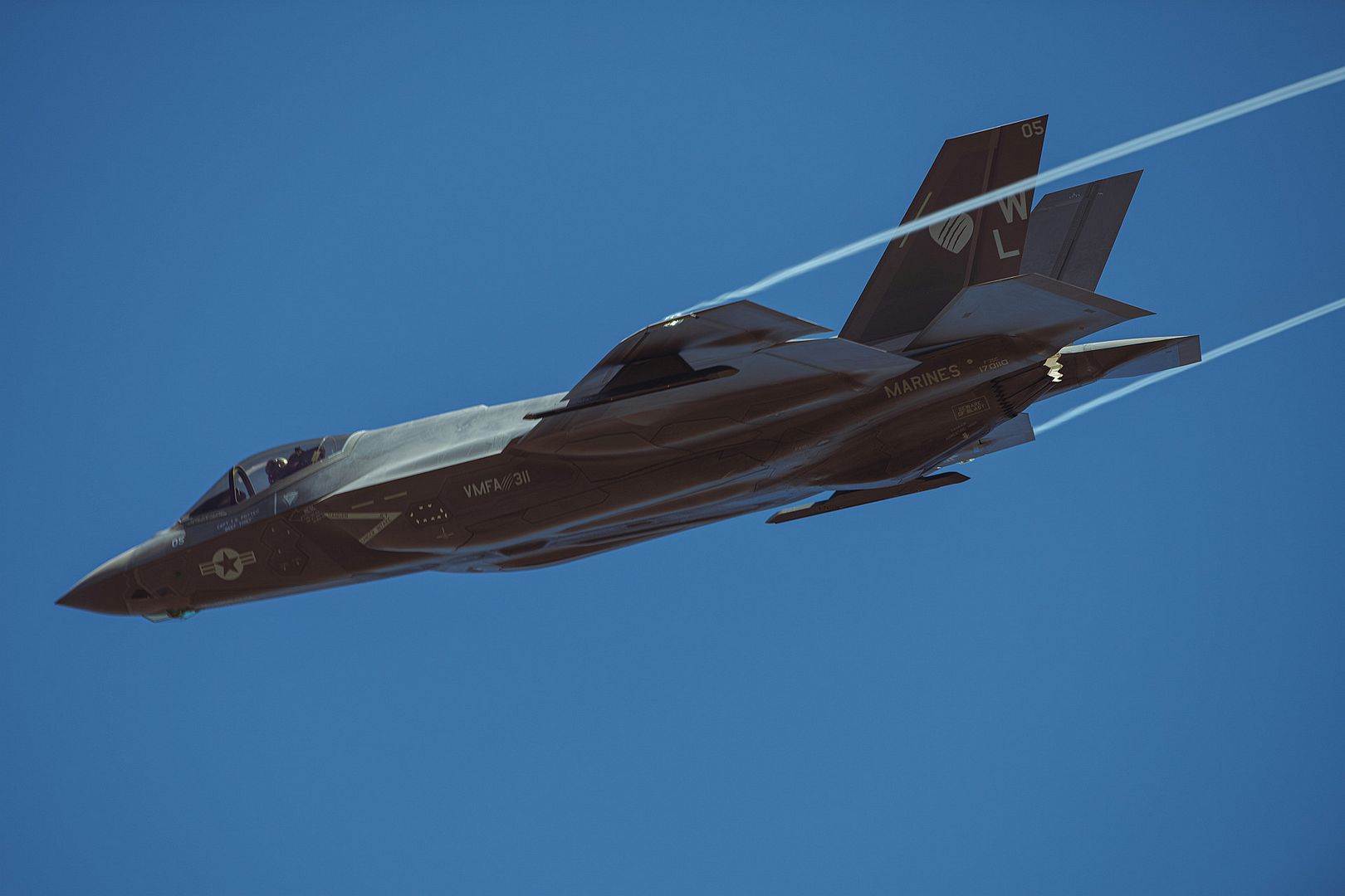 Bf8d136d3126 Bf8d136d3126