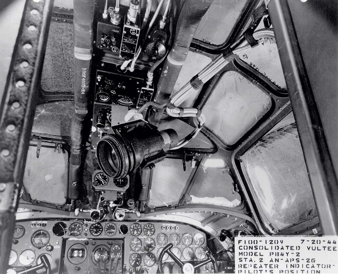 7b7eab5bbee0 7b7eab5bbee0