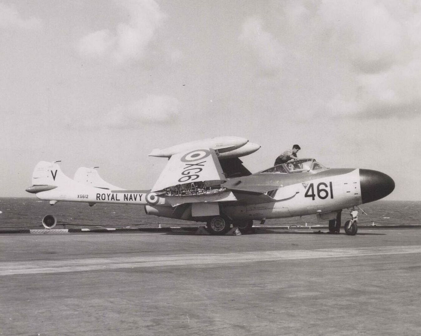 28d7ac5f997d 28d7ac5f997d