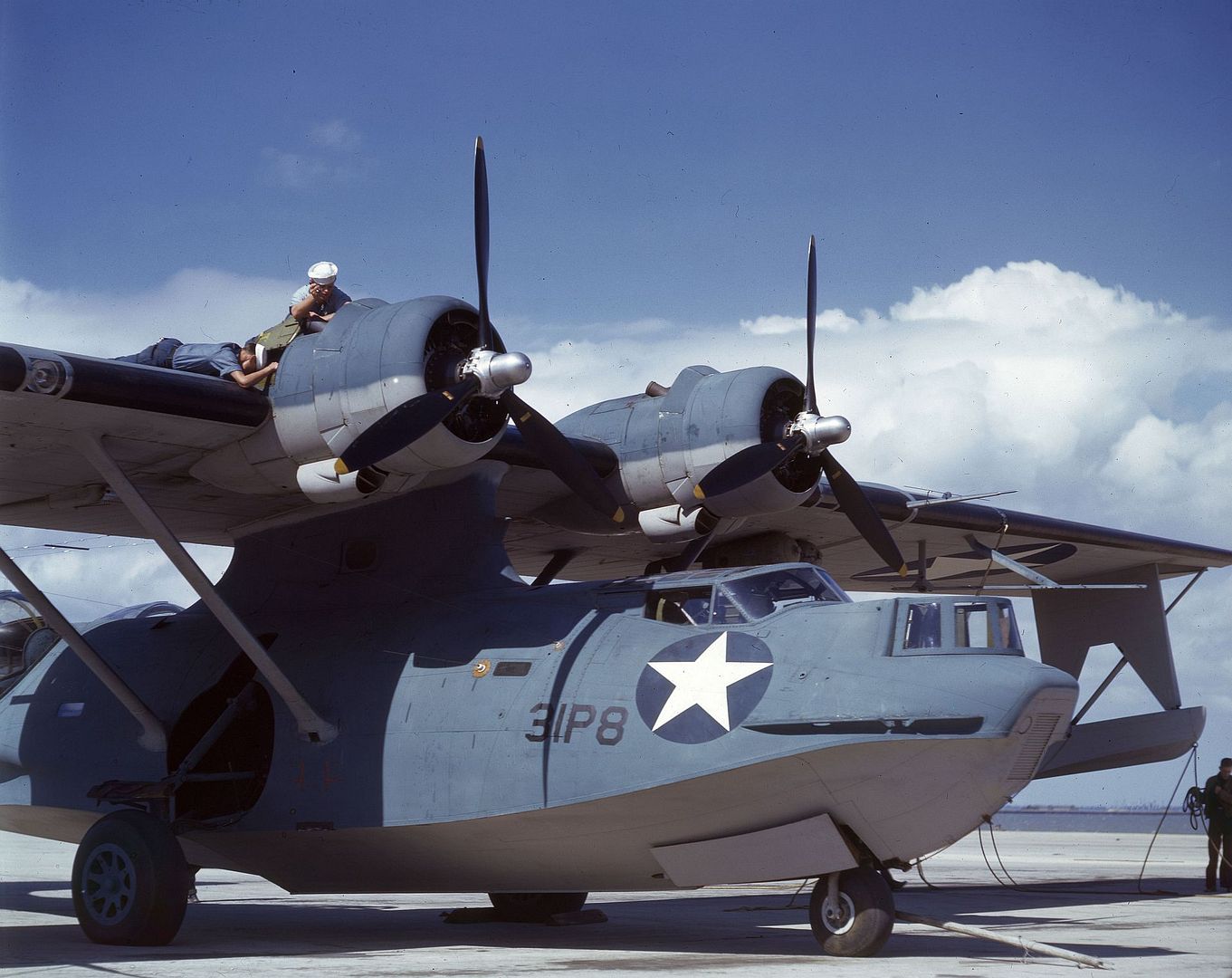 9b57f06d2eb8 9b57f06d2eb8