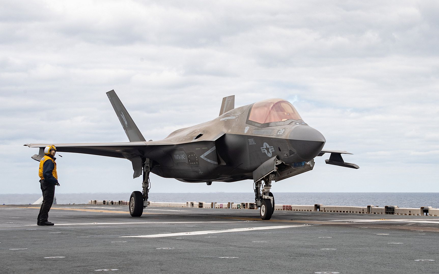 8cfb04978f7b 8cfb04978f7b