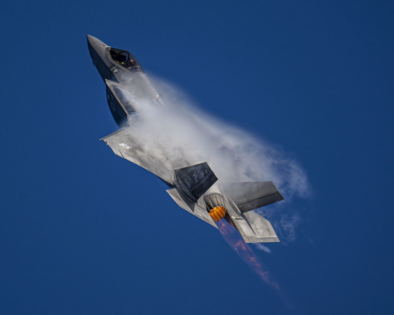 9bb4caf3c137 9bb4caf3c137