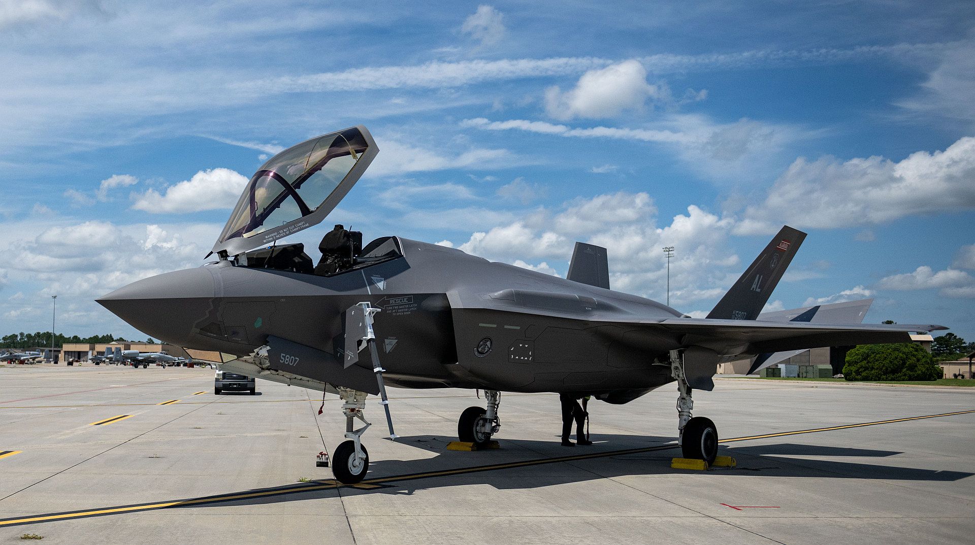 6bb76badcc25 6bb76badcc25