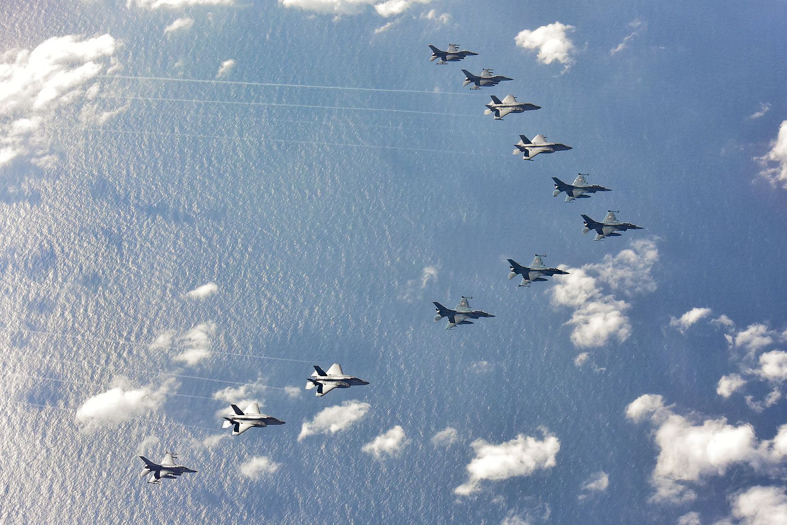 89d18a7ddeab 89d18a7ddeab