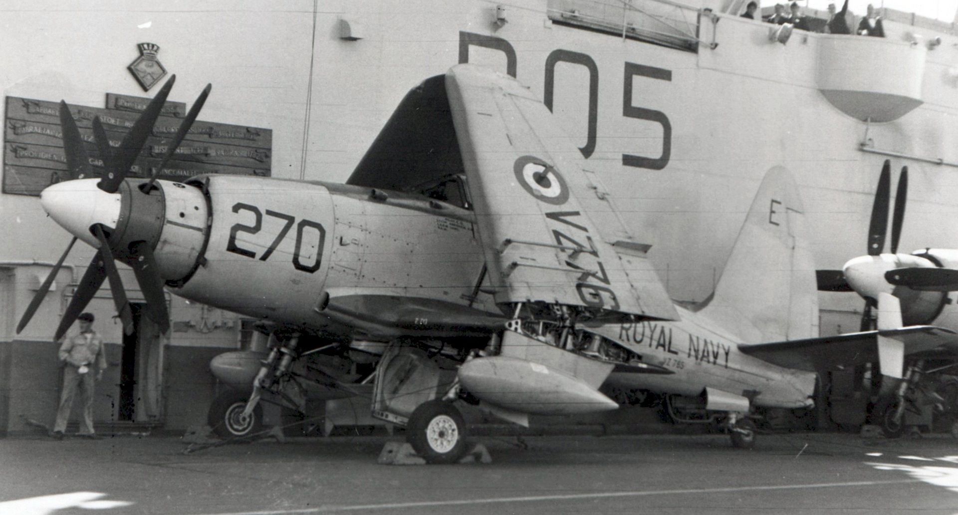 B6d55c32a009 B6d55c32a009