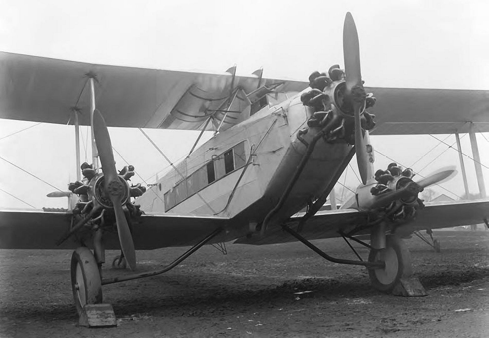 B7025acaead8 B7025acaead8