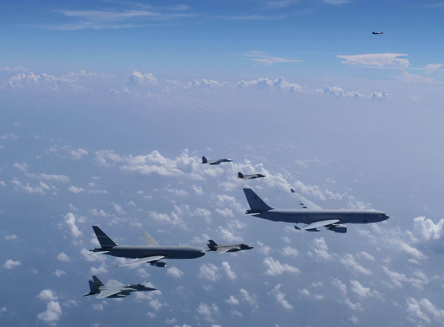 D636a918d21b D636a918d21b