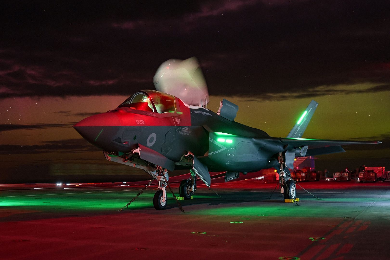 7d18d7e65176 7d18d7e65176