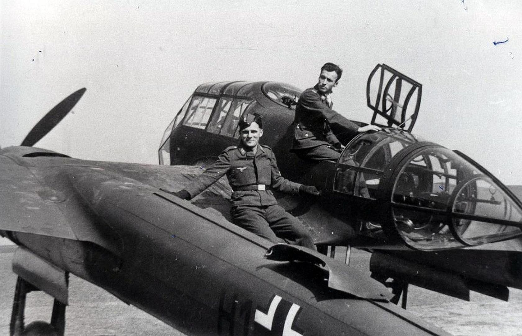 2e520f701f3c 2e520f701f3c