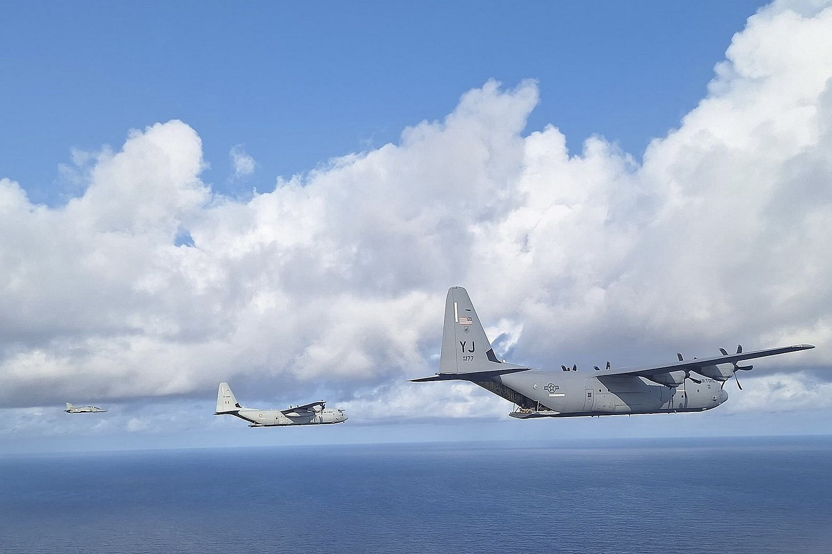 Ab76667db685 Ab76667db685