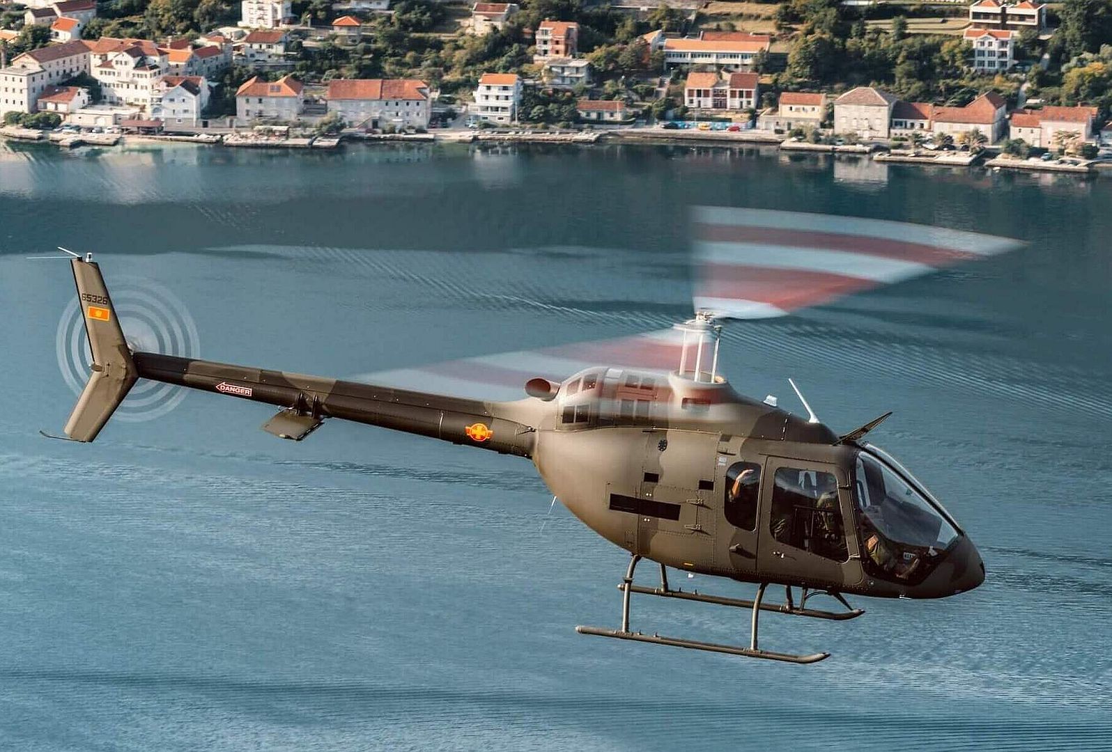 F51405526b58 F51405526b58