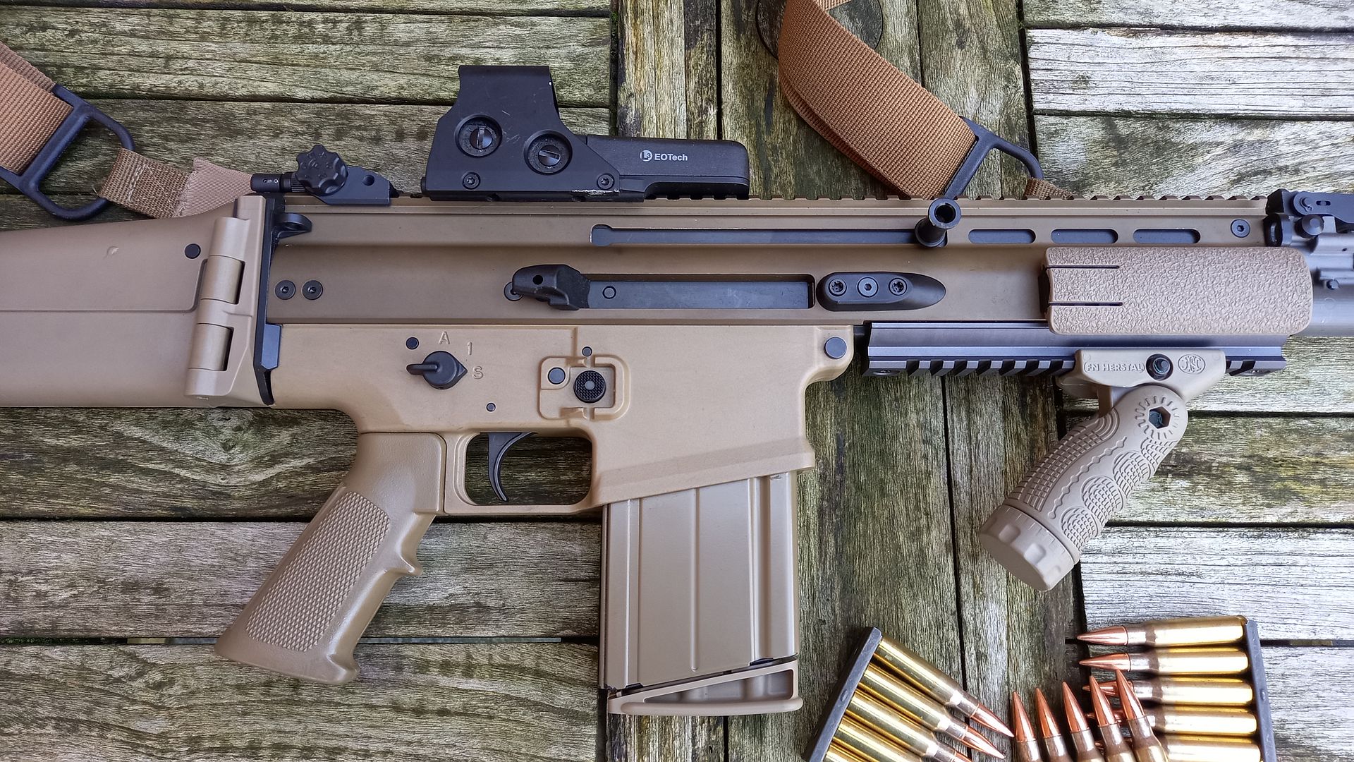 FN SCAR-L + GL40mm grenade launcher from the MECAR reference collection ...