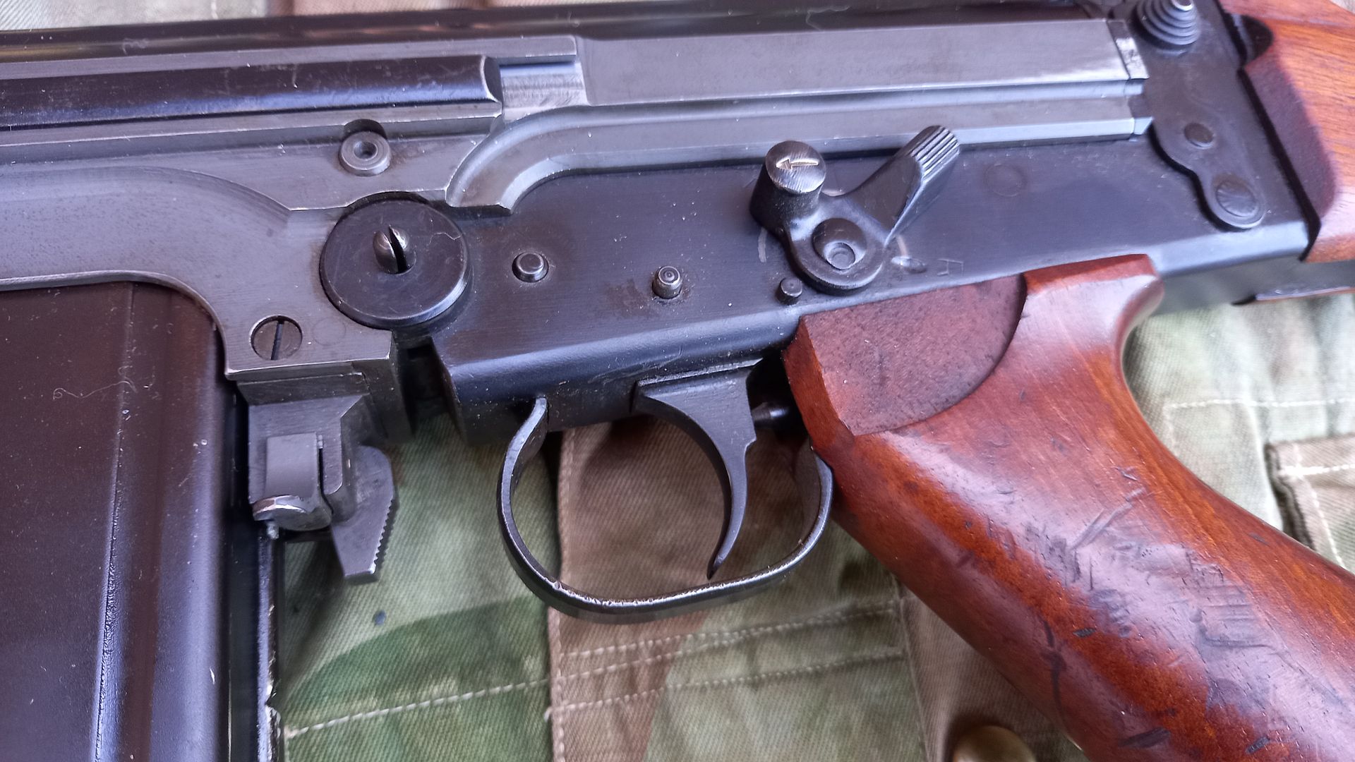 The MECAR reference collection: FAL serial E232 Luxembourg trial ...