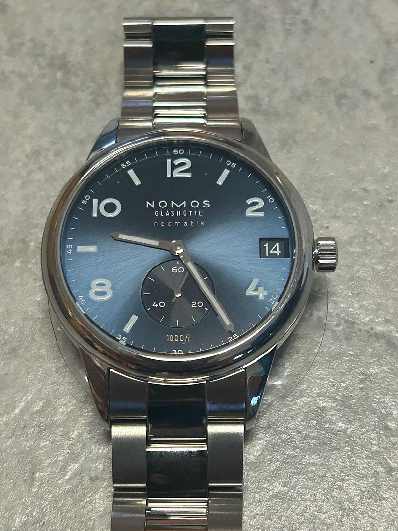 Nomos Club Sport Neomatik Date 42