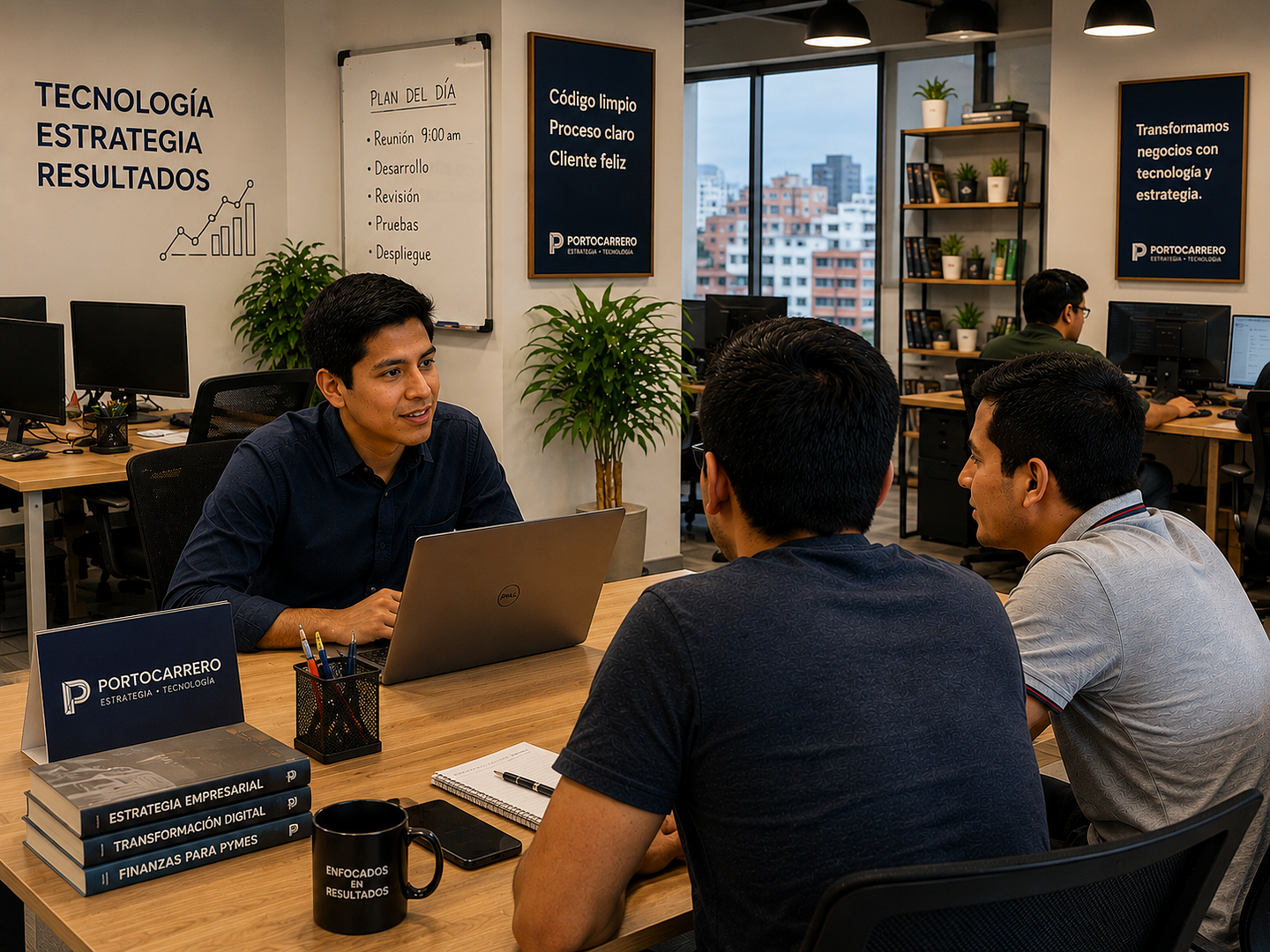 Equipo ejecutivo analizando una estrategia empresarial