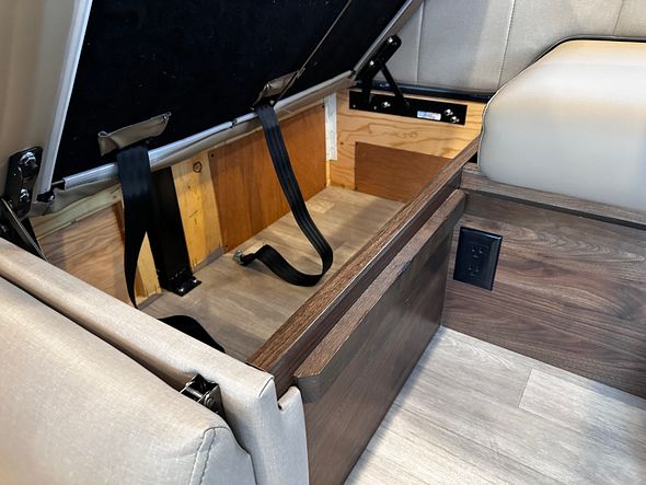 b8f4859d-d028-4b9d-9b8f-8b07158fcb09