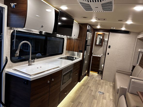 ca085975-322a-4dc2-8130-f86ab765e404