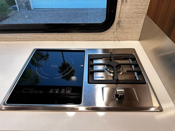 f31ef178-9ff0-4a49-949c-f4a89c4179c7