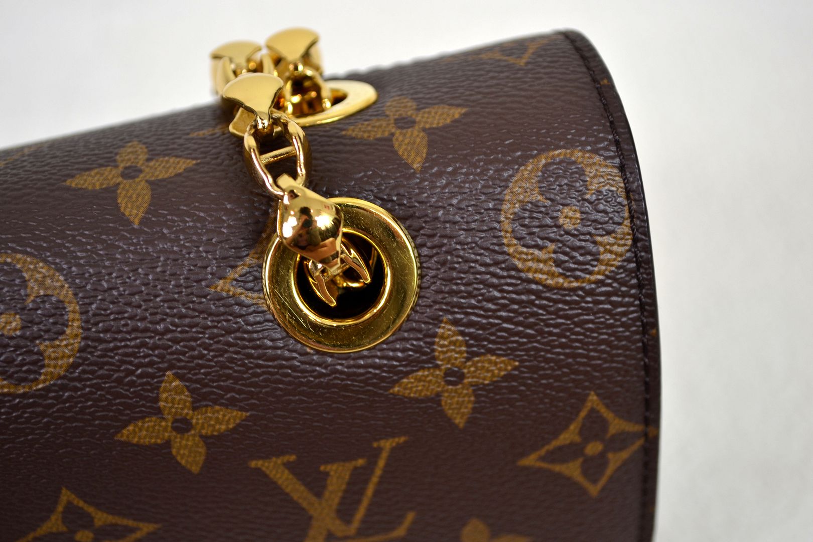 Louis Vuitton Victoire Monogram Black Leather Chain Shoulder Bag