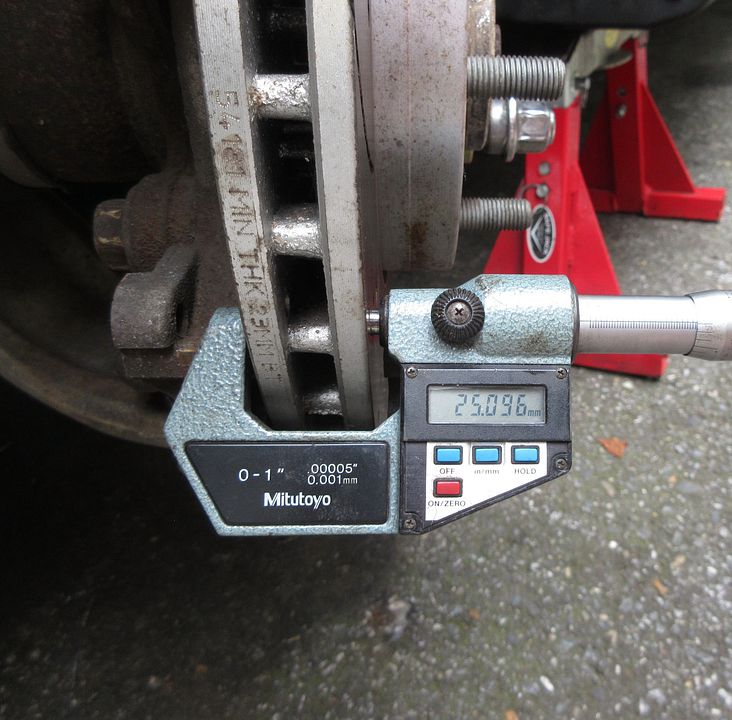 198ront brake rotors 25.1mm new, 23mm minimum