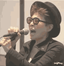 6baeace1-8fa2-489b-9a70-c8b46c5d07a8.gif