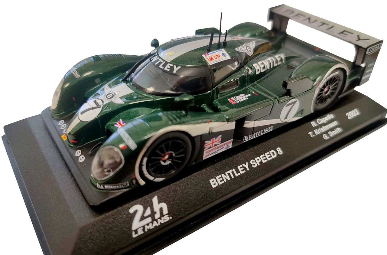 PAG2 Bentley Speed 8 (2003) 01