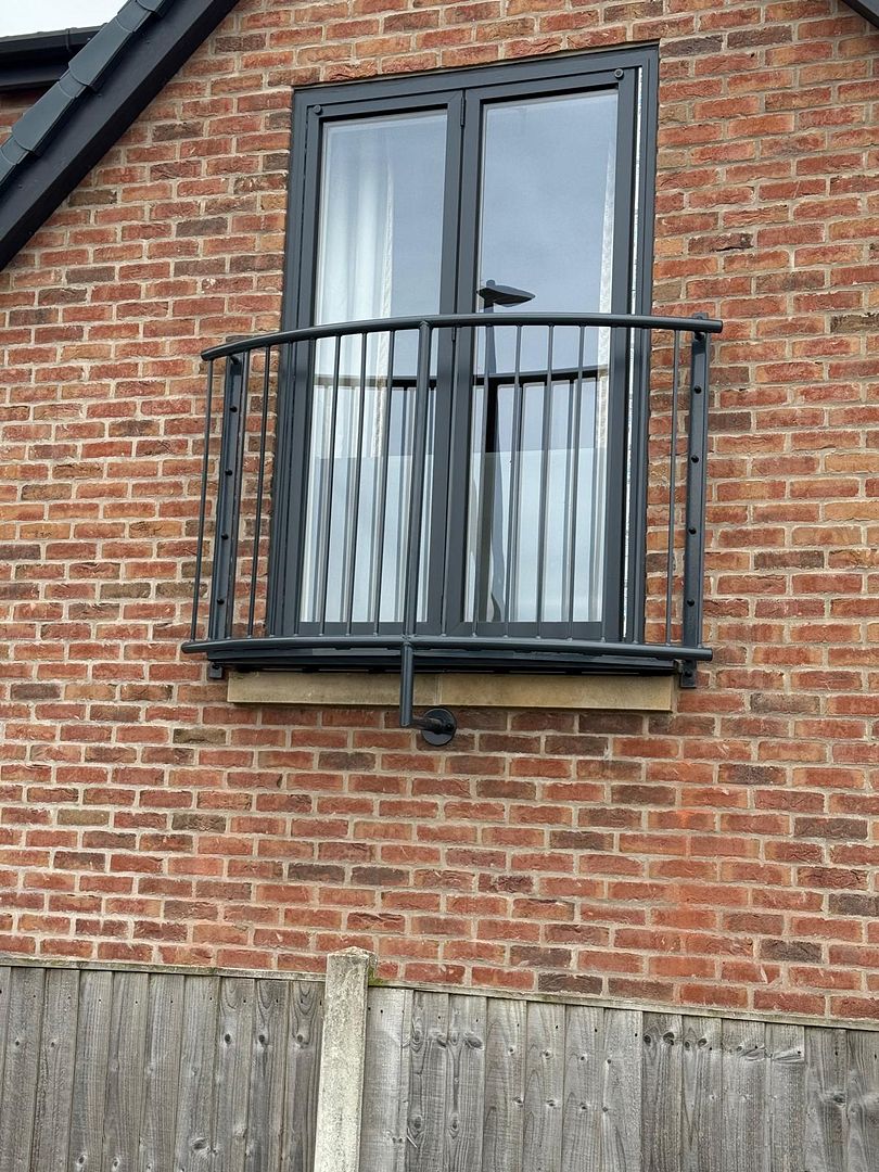 curved-juliet-balcony-installation