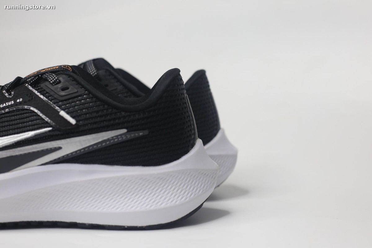Nike Pegasus 40 Air Zoom PRM- Back/ White FB7179-001