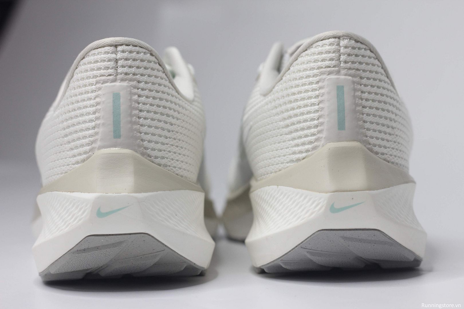 Nike Pegasus 40 Premium W Air Zoom ‘Phantom Jade Ice’ FN7629-030