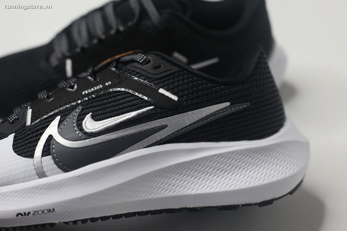Nike Pegasus 40 Air Zoom PRM- Back/ White FB7179-001