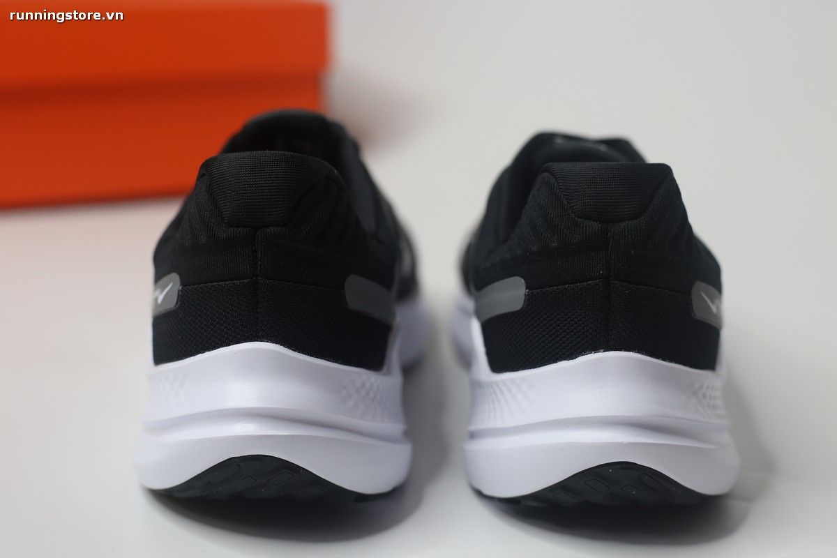 Nike Quest 5 'Black Smoke Grey White' - DD0204-001