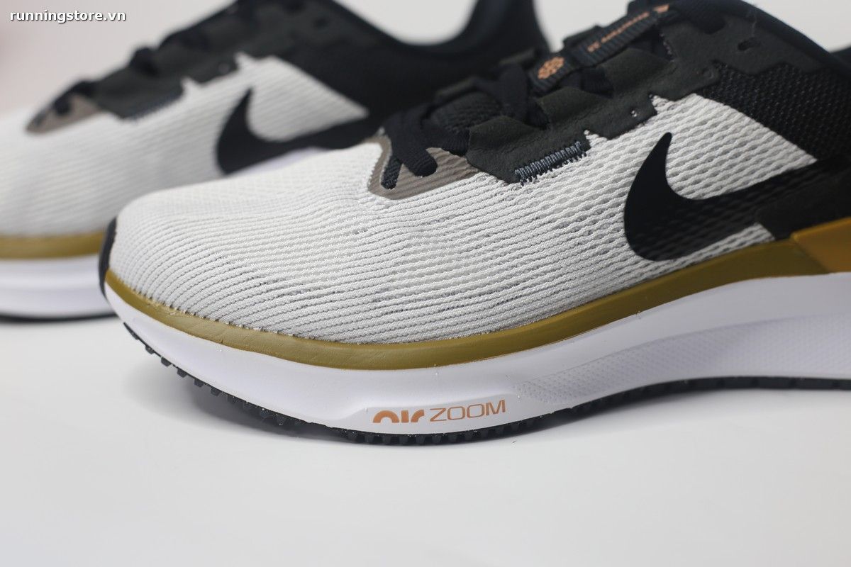 Nike Structure 25 Air Zoom- Summit White Bronzine DJ7883-103