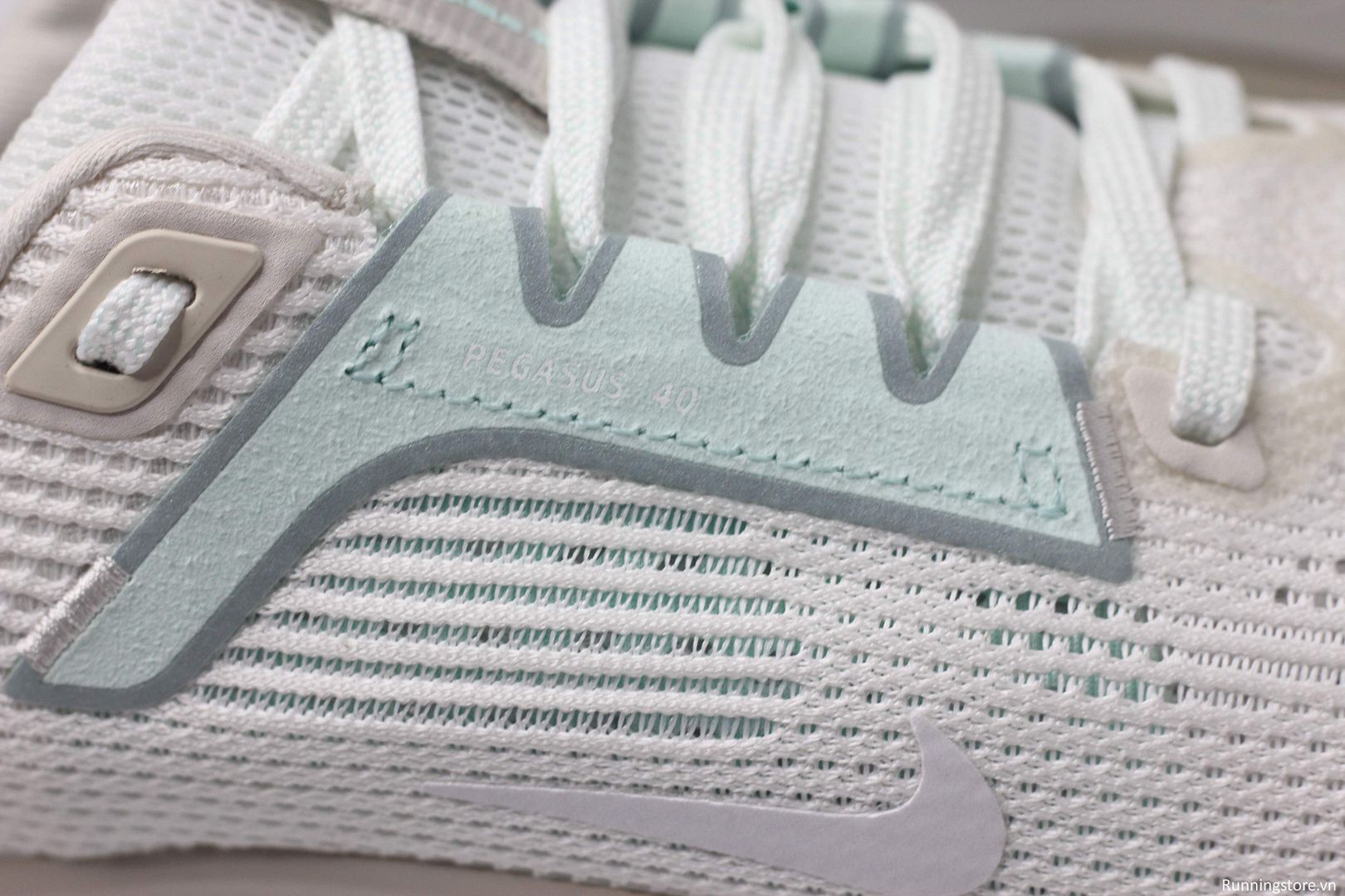Nike Pegasus 40 Premium W Air Zoom ‘Phantom Jade Ice’ FN7629-030