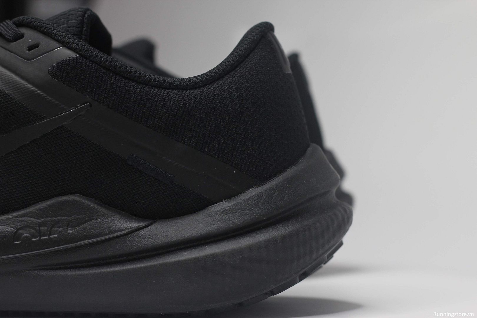 Nike Winflo 10 Air Zoom black DV4022-001