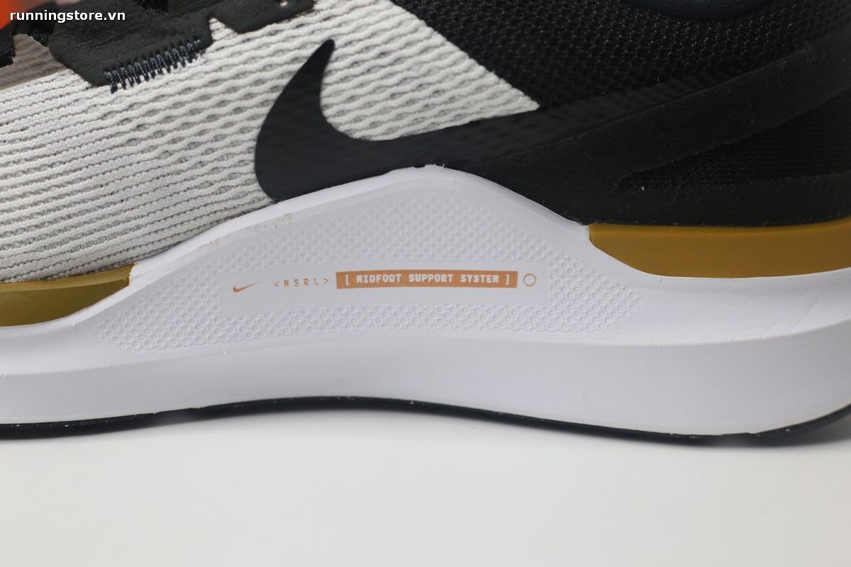 Nike Structure 25 Air Zoom- Summit White Bronzine DJ7883-103