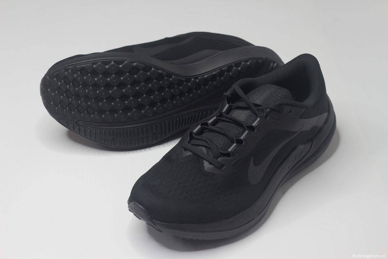 Nike Winflo 10 Air Zoom black DV4022-001