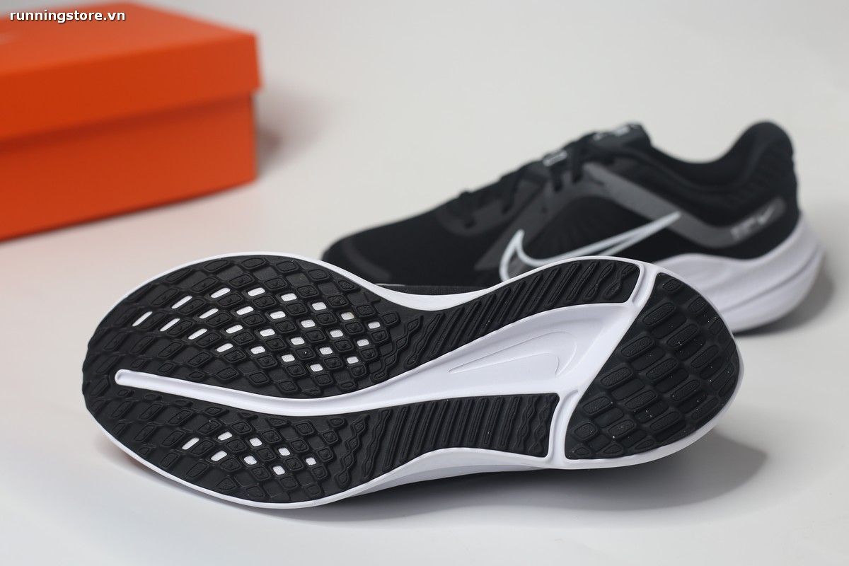 Nike Quest 5 'Black Smoke Grey White' - DD0204-001