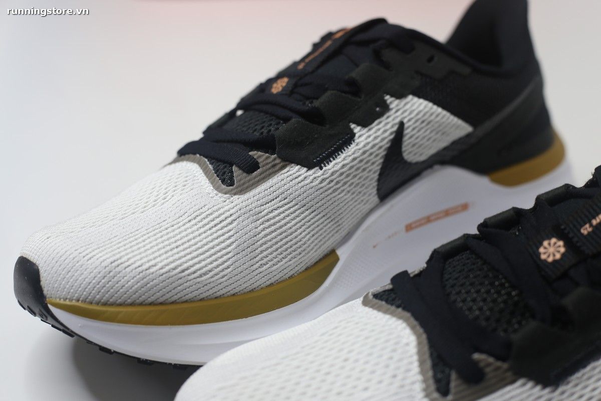 Nike Structure 25 Air Zoom- Summit White Bronzine DJ7883-103