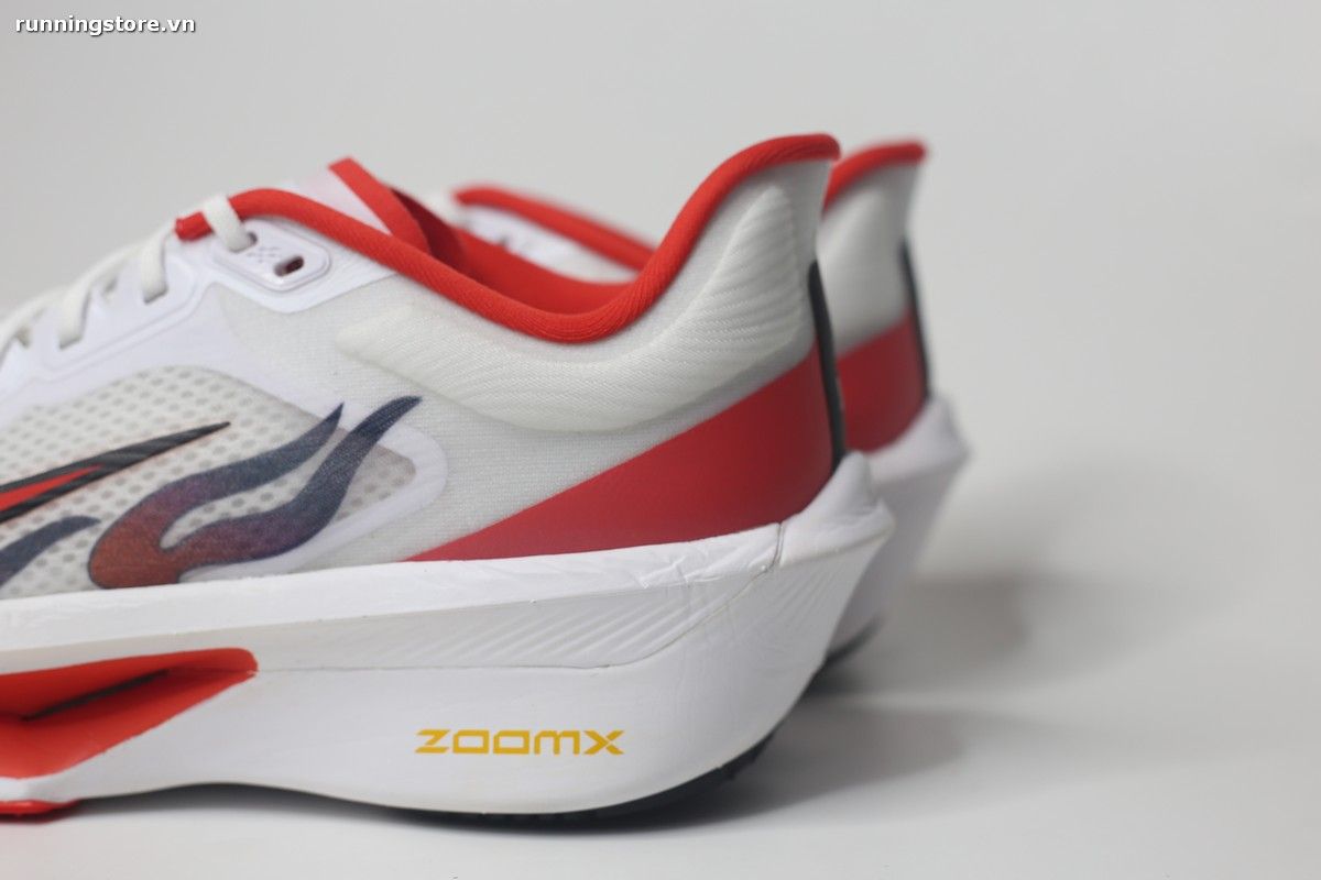 Nike Zoom Fly 6 Premium White/ Black/ University Red HQ3498-100