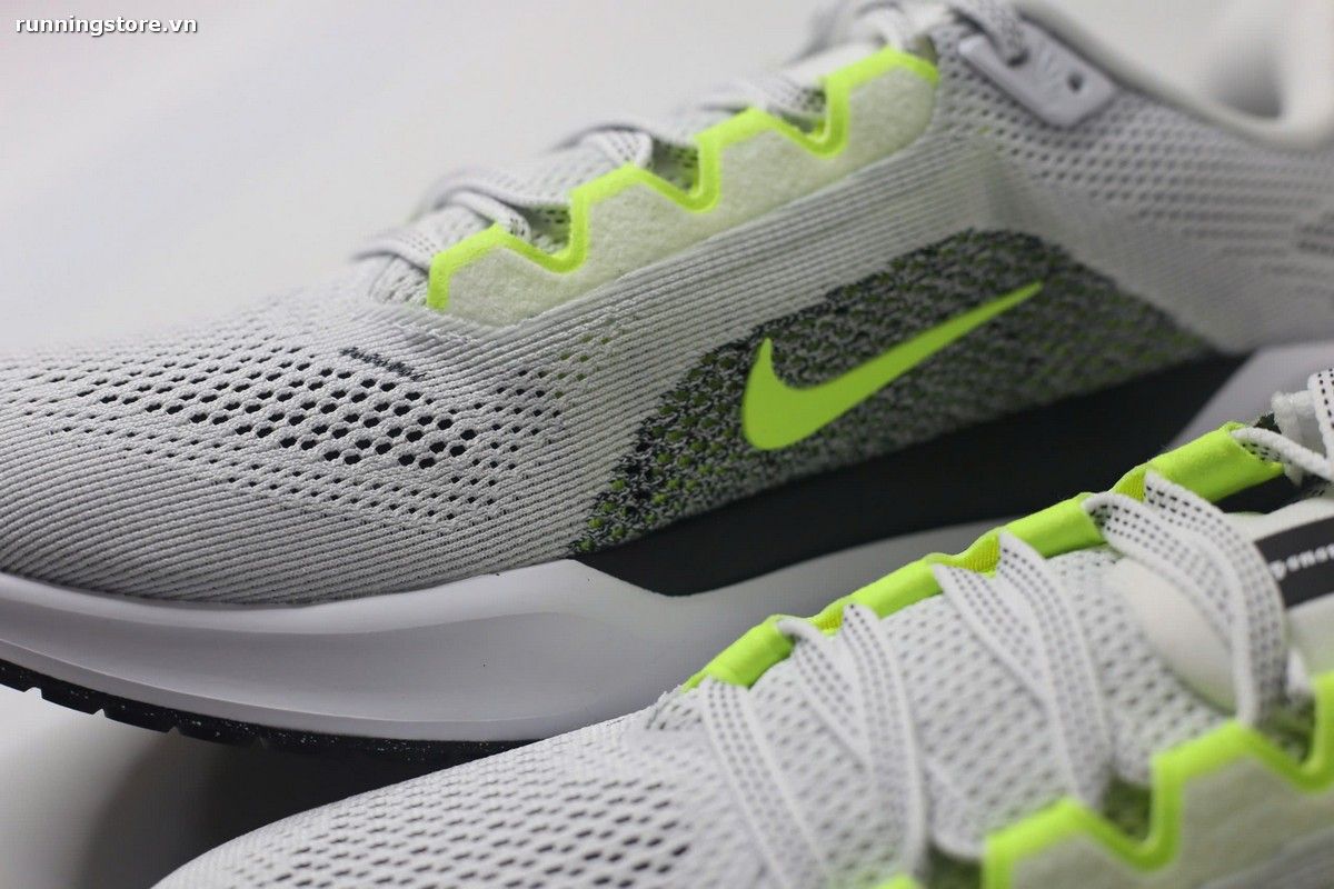 Nike Pegasus 41 Air Zoom- White/ Black/ Volt FD2722-104